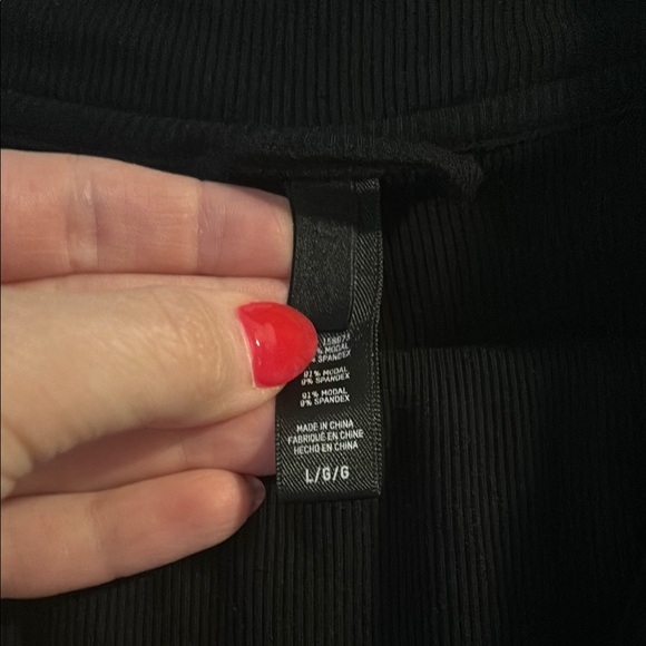 SKIMS super soft black ribbed pajama set, EUC, L - Picture 4 of 7